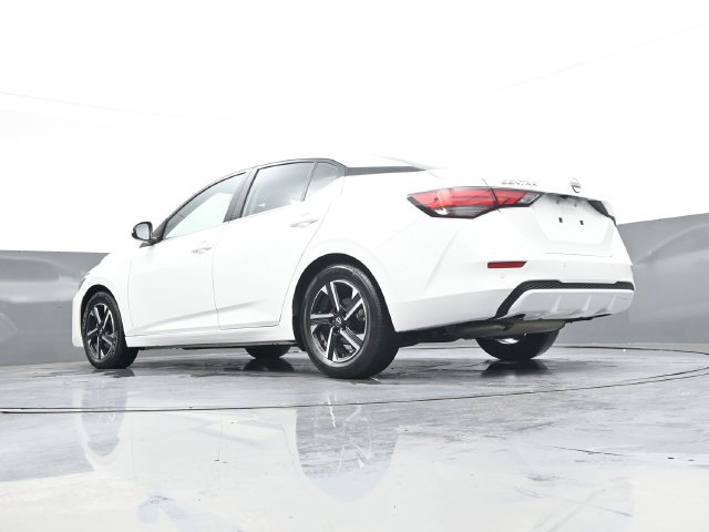 Used 2025 Nissan Sentra SV FWD image 35