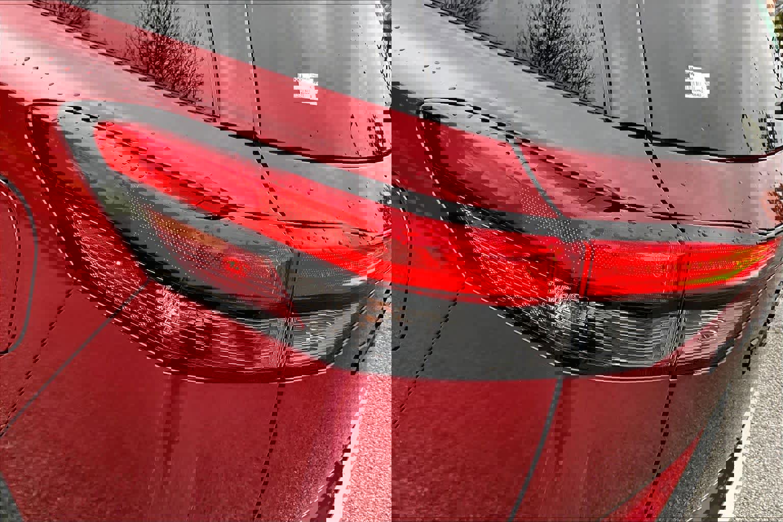 Used 2022 Nissan Pathfinder SL w/ Lighting Package (N92) image 27