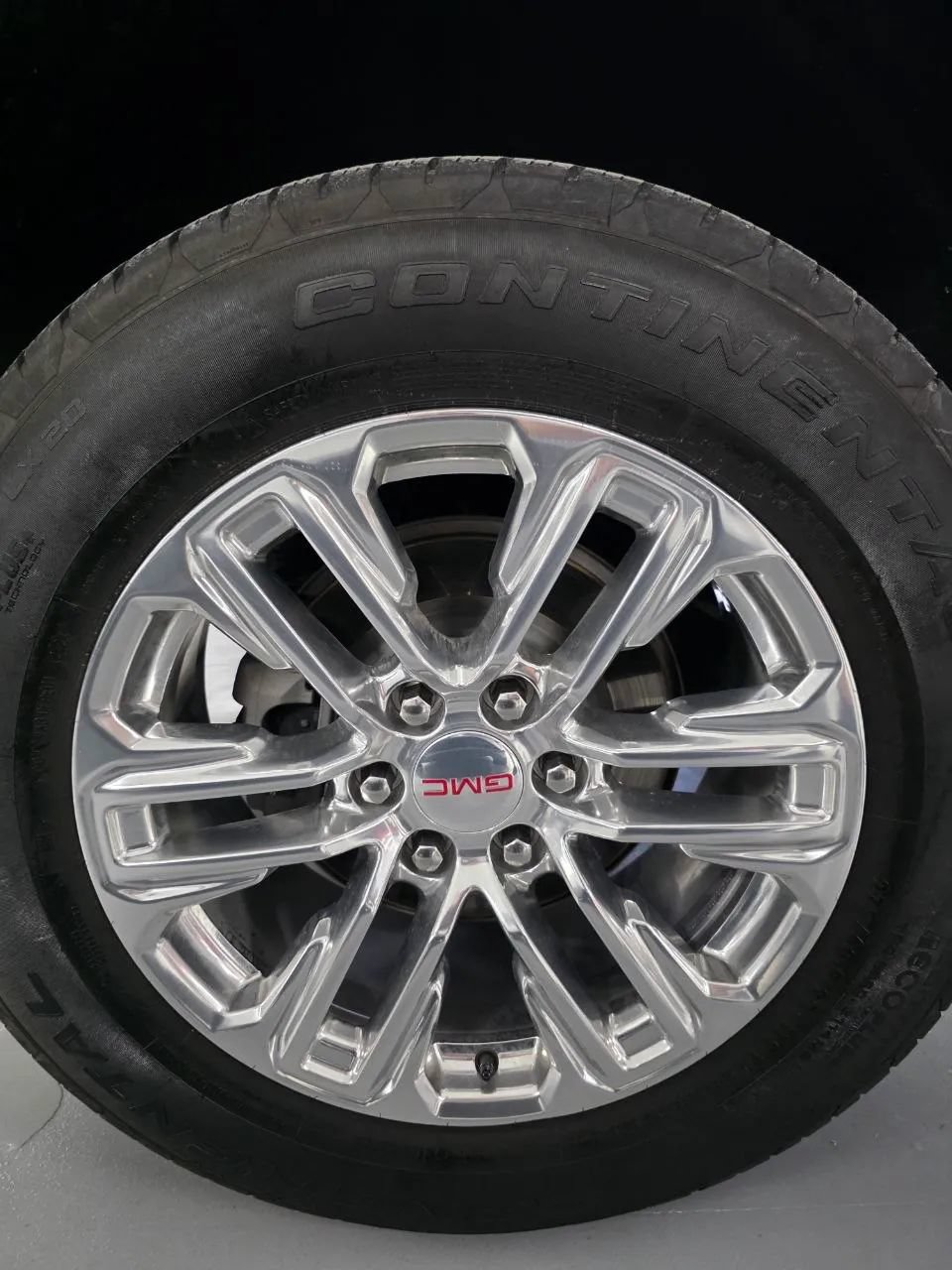 Used 2021 GMC Yukon SLT w/ SLT Premium Package RWD image 11