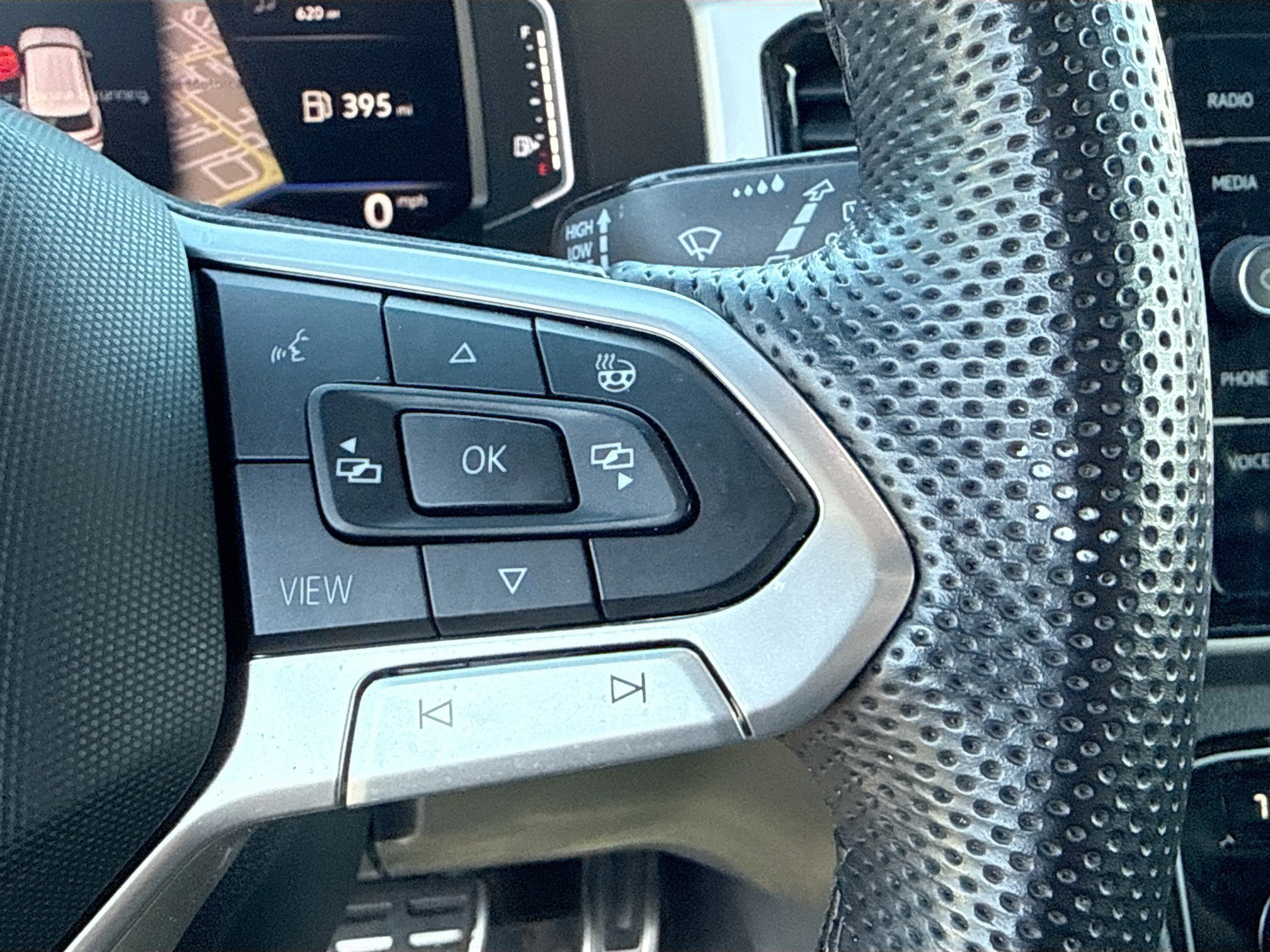 Used 2023 Volkswagen Atlas Cross Sport SEL Premium R-Line image 39