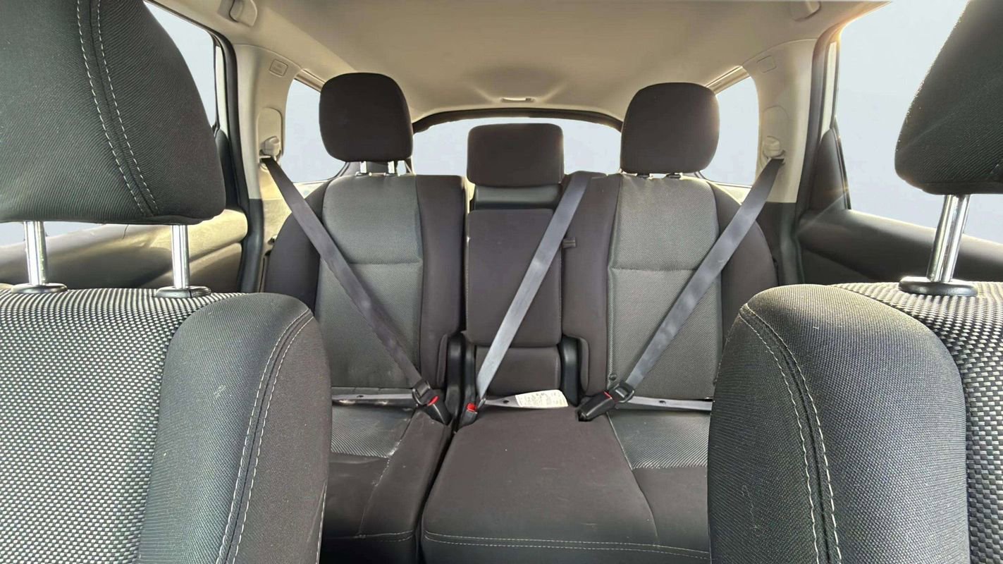 Used 2017 Nissan Pathfinder SV image 16