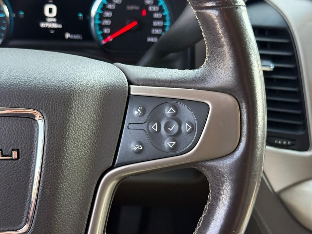 Used 2019 GMC Yukon XL Denali AWD/4WD image 18