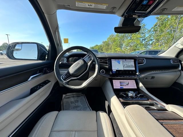 Used 2023 Jeep Grand Wagoneer 4WD image 16