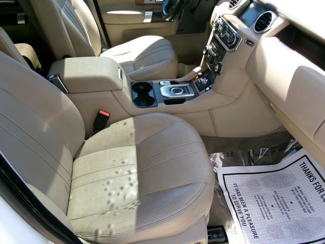 Used 2016 Land Rover LR4 HSE AWD/4WD image 13