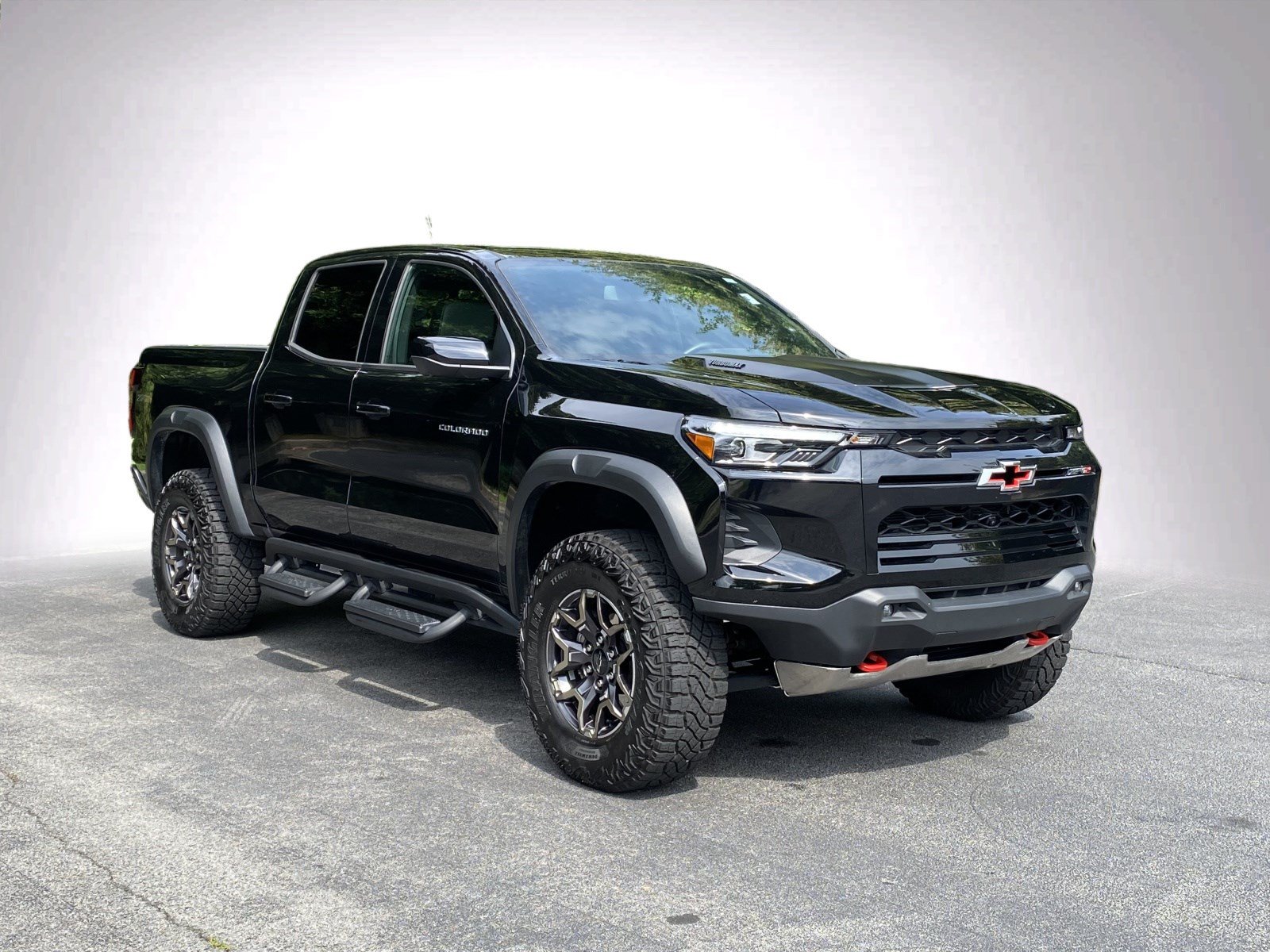 Used 2025 Chevrolet Colorado ZR2 w/ Technology Package AWD/4WD video 2