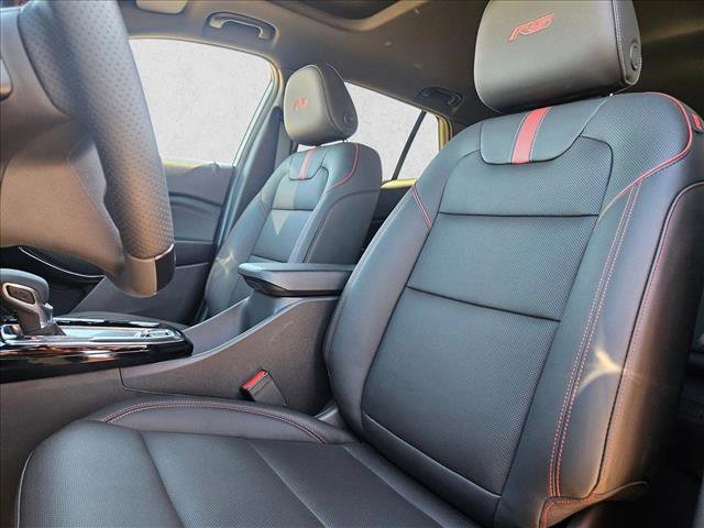 New 2026 Chevrolet Trax RS w/ Sunroof Package image 4