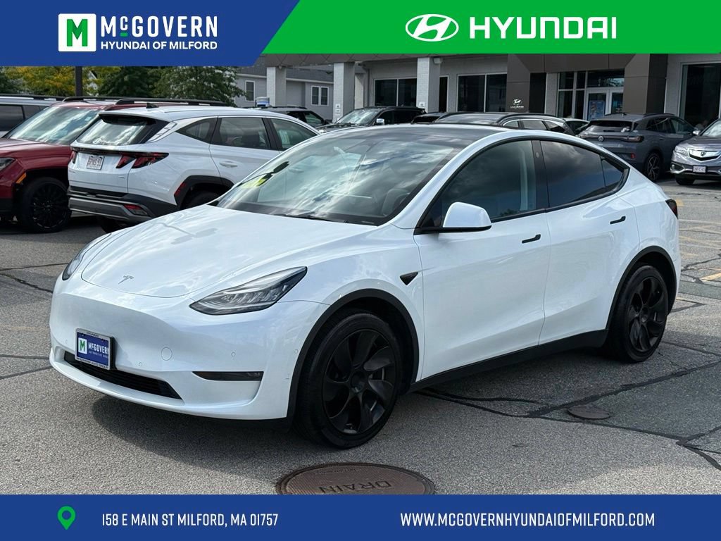 Used 2022 Tesla Model Y Long Range AWD/4WD image 1