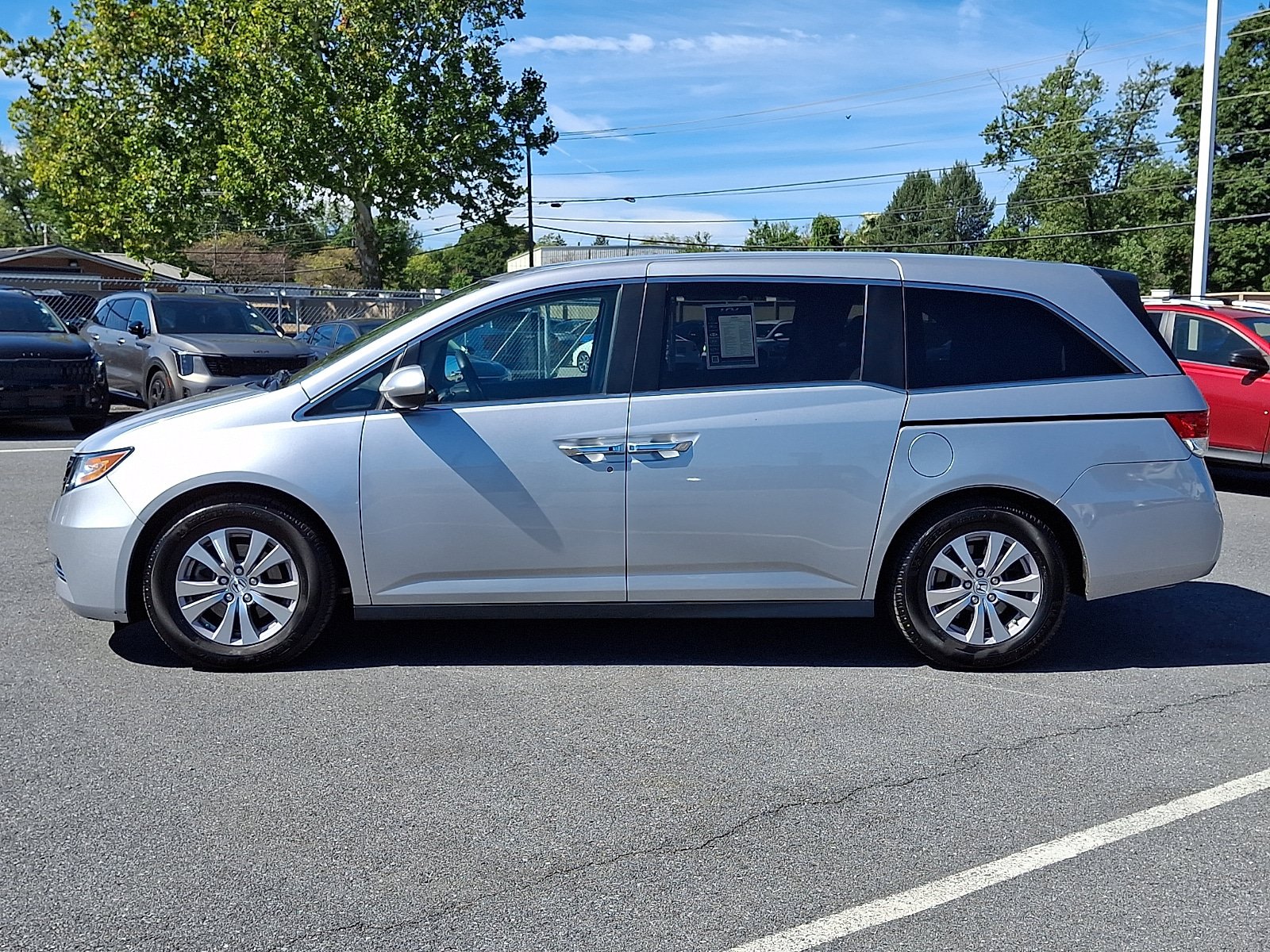 Used 2015 Honda Odyssey EX image 8