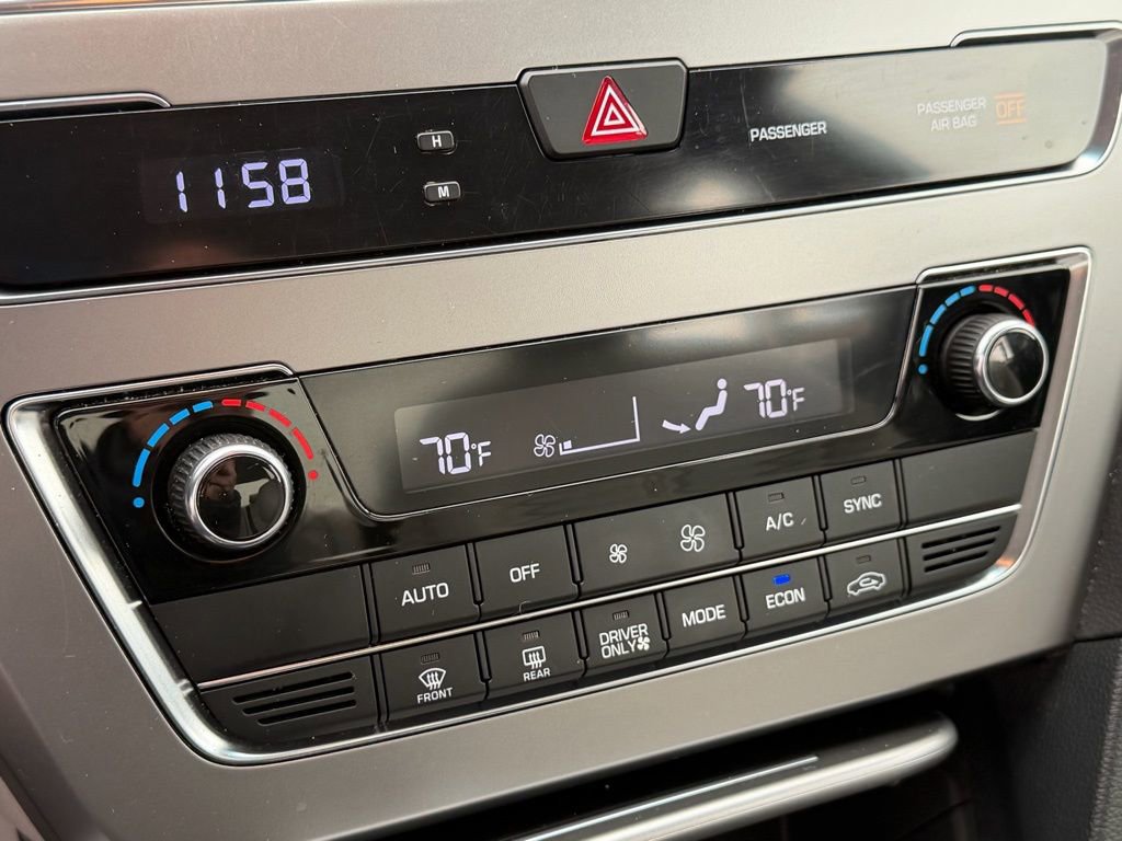 Used 2016 Hyundai Sonata SE image 12