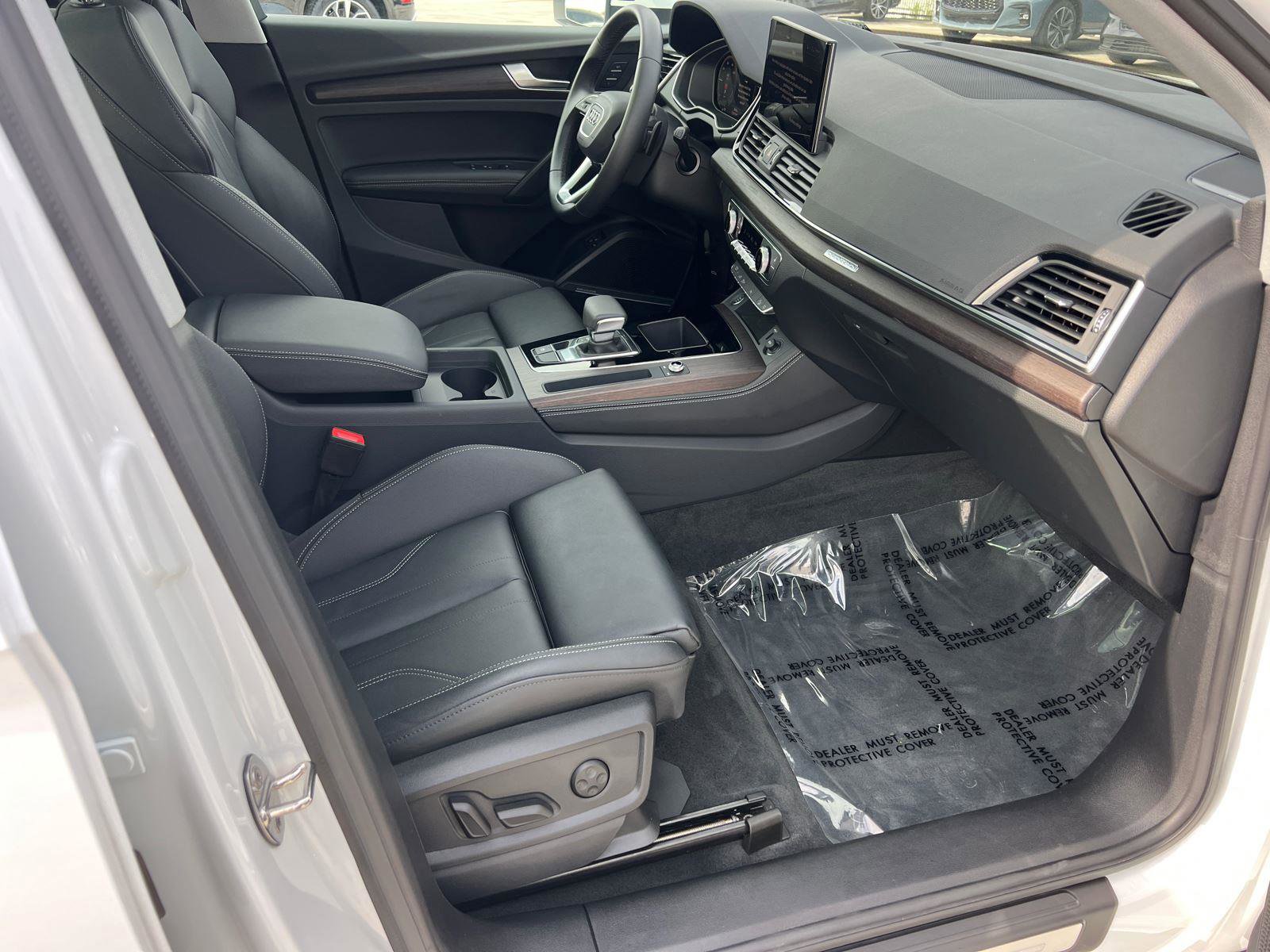 Used 2025 Audi Q5 e Premium Plus image 13