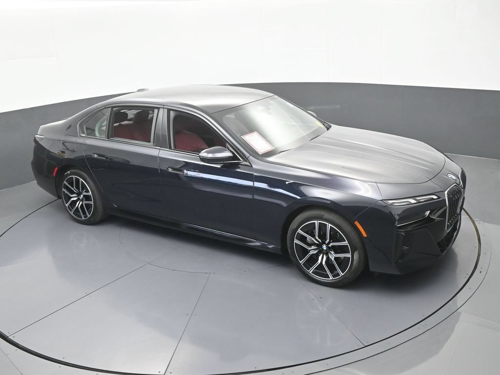 Used 2025 BMW 740i xDrive AWD/4WD image 62