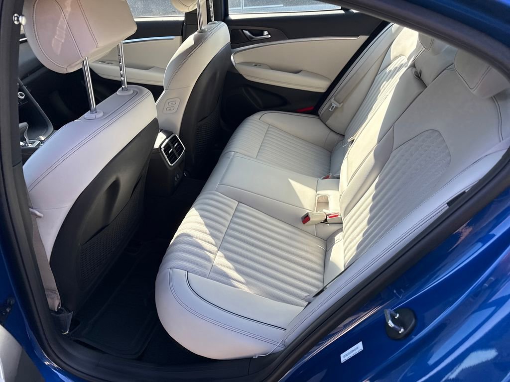 New 2026 Genesis G70 3.3T Sport Prestige RWD image 12