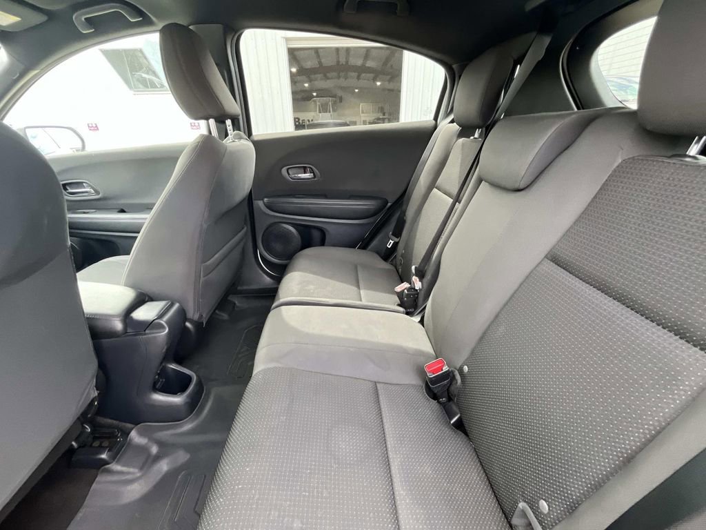 Used 2021 Honda HR-V Sport image 12