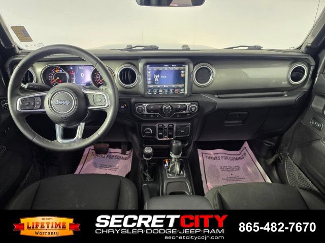 Used 2023 Jeep Wrangler Unlimited Sahara AWD/4WD image 30