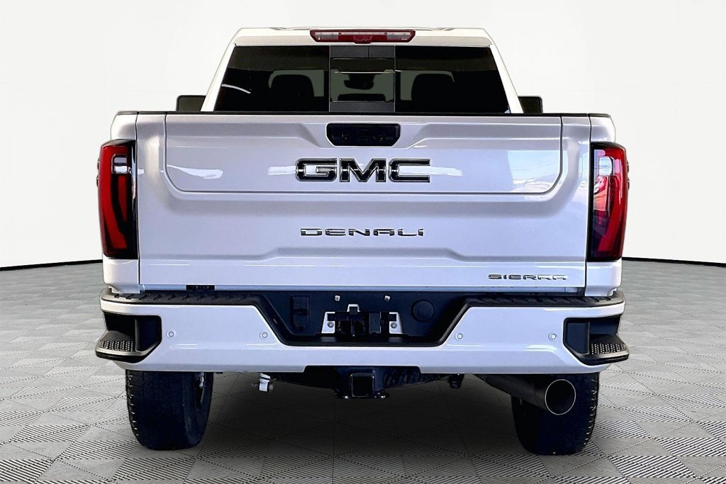 Certified 2025 GMC Sierra 2500 Denali Ultimate w/ Max Trailering Package AWD/4WD image 5