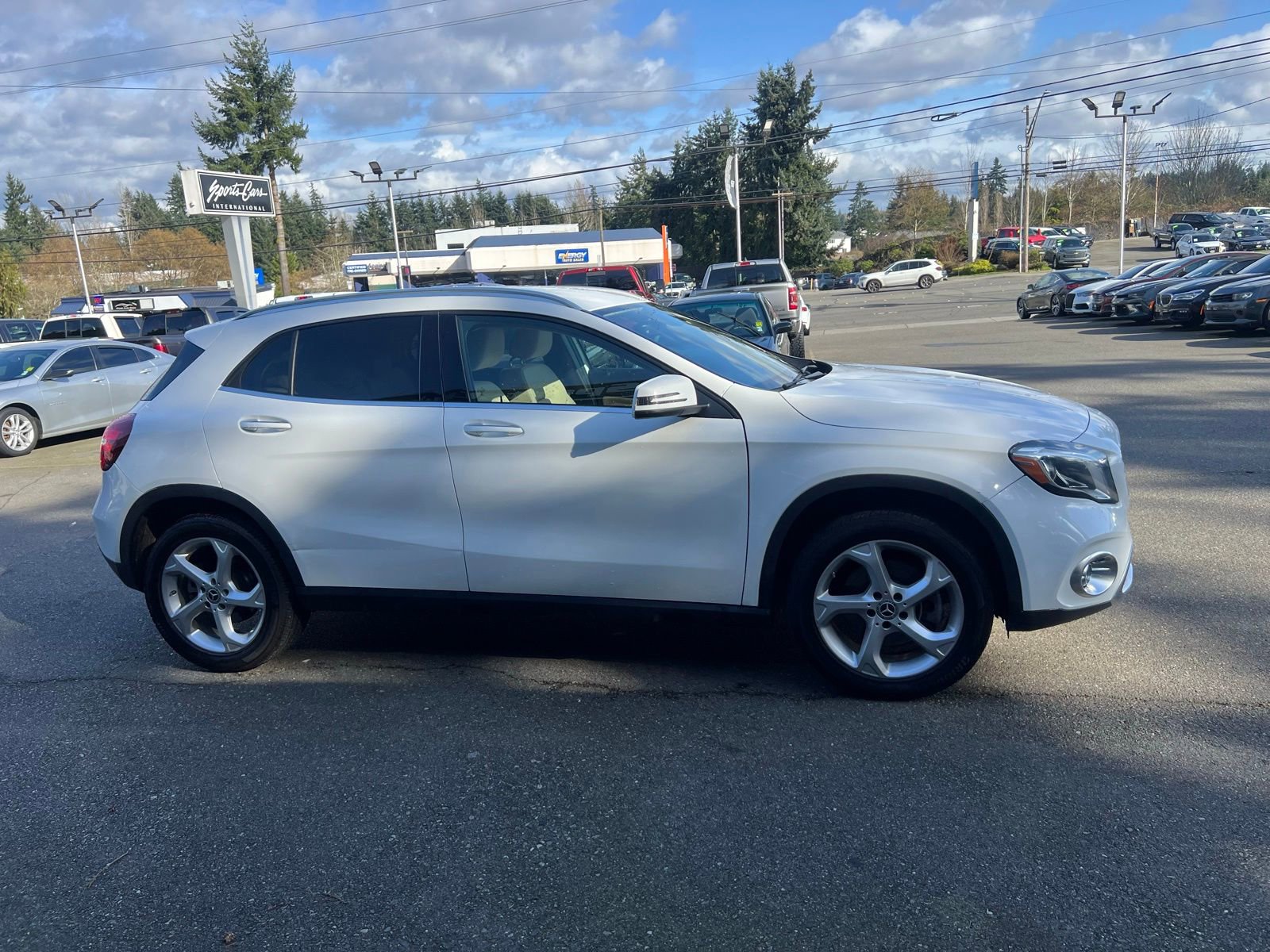 Used 2020 Mercedes-Benz GLA 250 4MATIC image 5