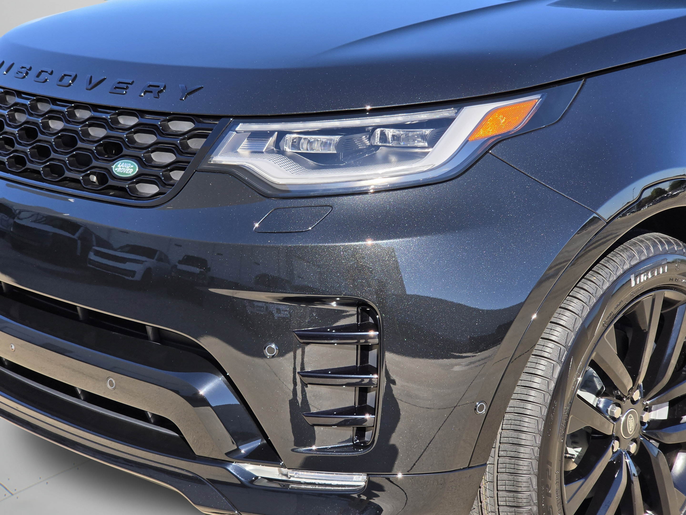 New 2026 Land Rover Discovery Dynamic SE AWD/4WD image 32