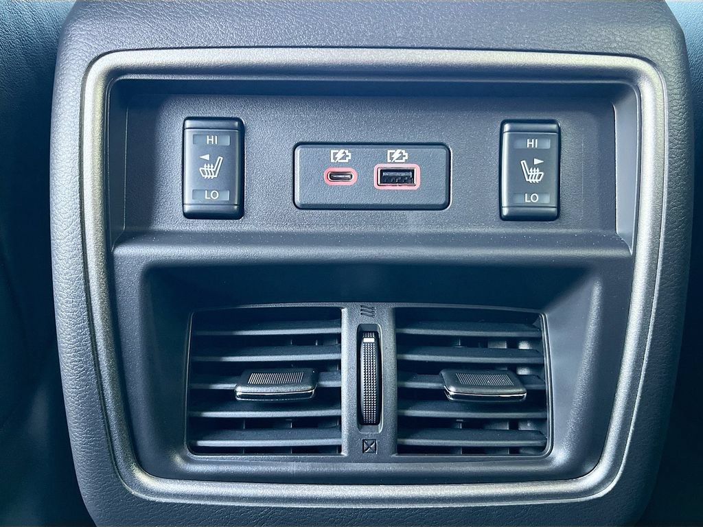 Used 2024 Nissan Murano Platinum w/ Cargo Package FWD image 27