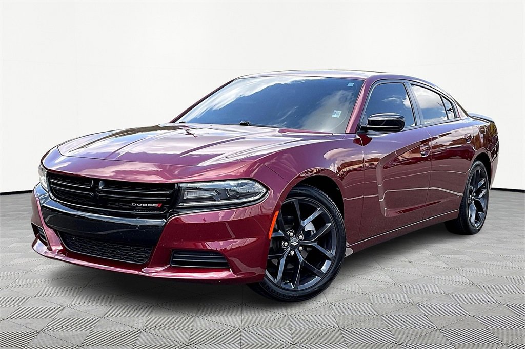 Used 2021 Dodge Charger SXT w/ Blacktop Package image 2