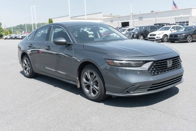 Certified 2023 Honda Accord EX image 3