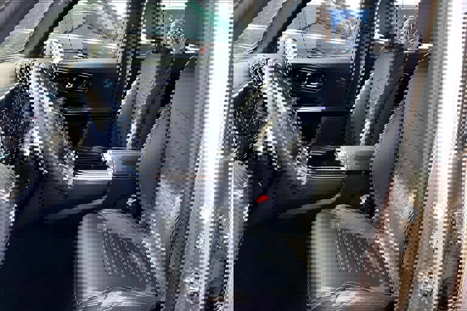 Certified 2024 Mercedes-Benz GLC 300 image 8