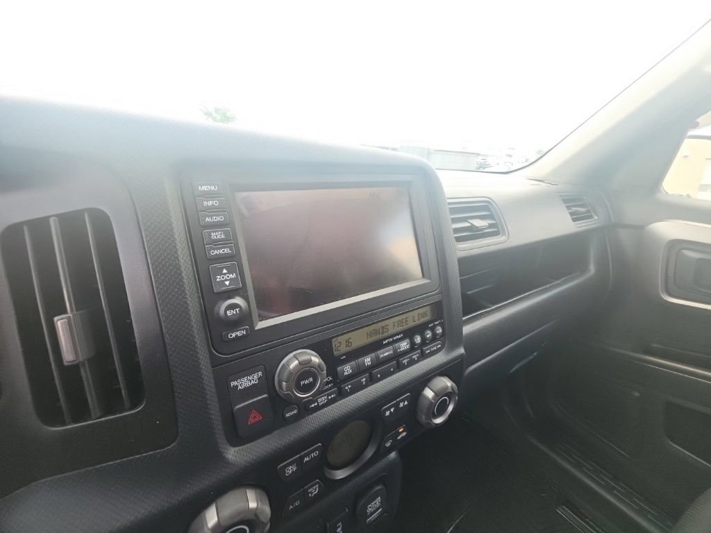 Used 2014 Honda Ridgeline SE image 23