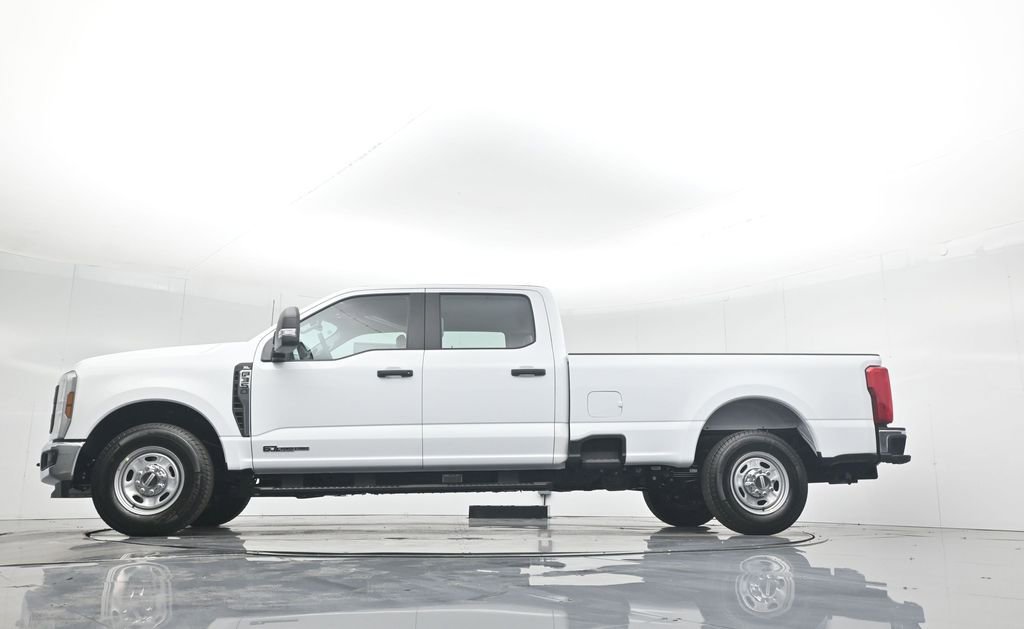 New 2026 Ford F350 XL w/ XL Chrome Package image 7