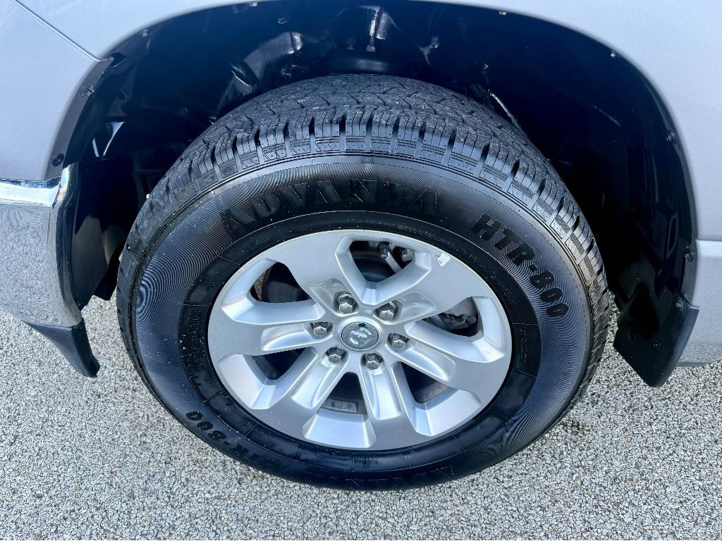 Used 2024 RAM 1500 Laramie image 9