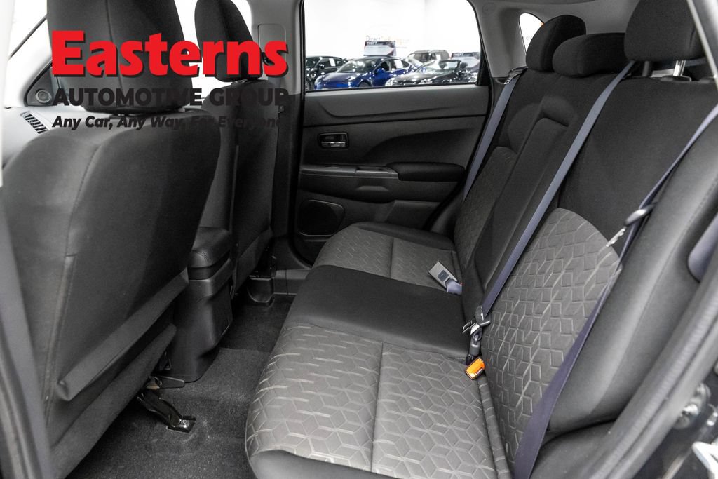 Used 2025 Mitsubishi Outlander Sport LE AWD/4WD image 20