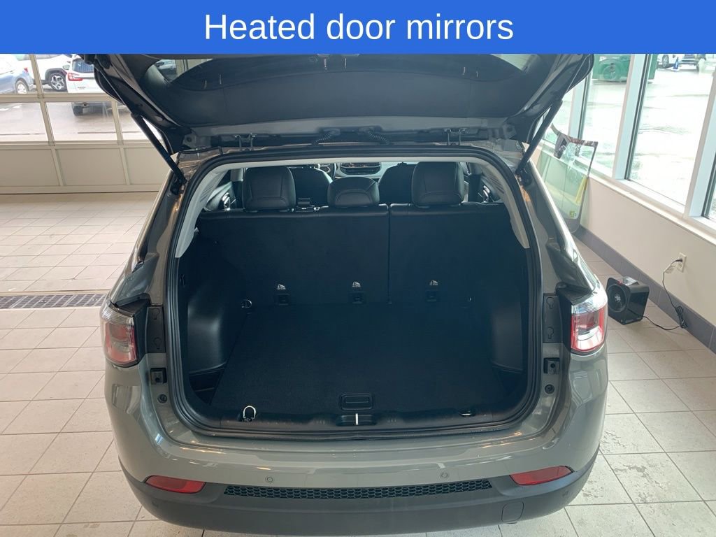 Used 2022 Jeep Compass Limited image 13