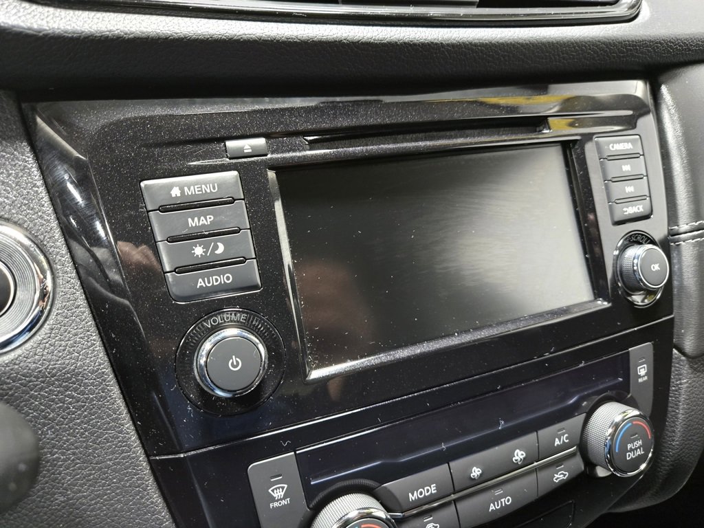 Used 2020 Nissan Rogue SL image 20