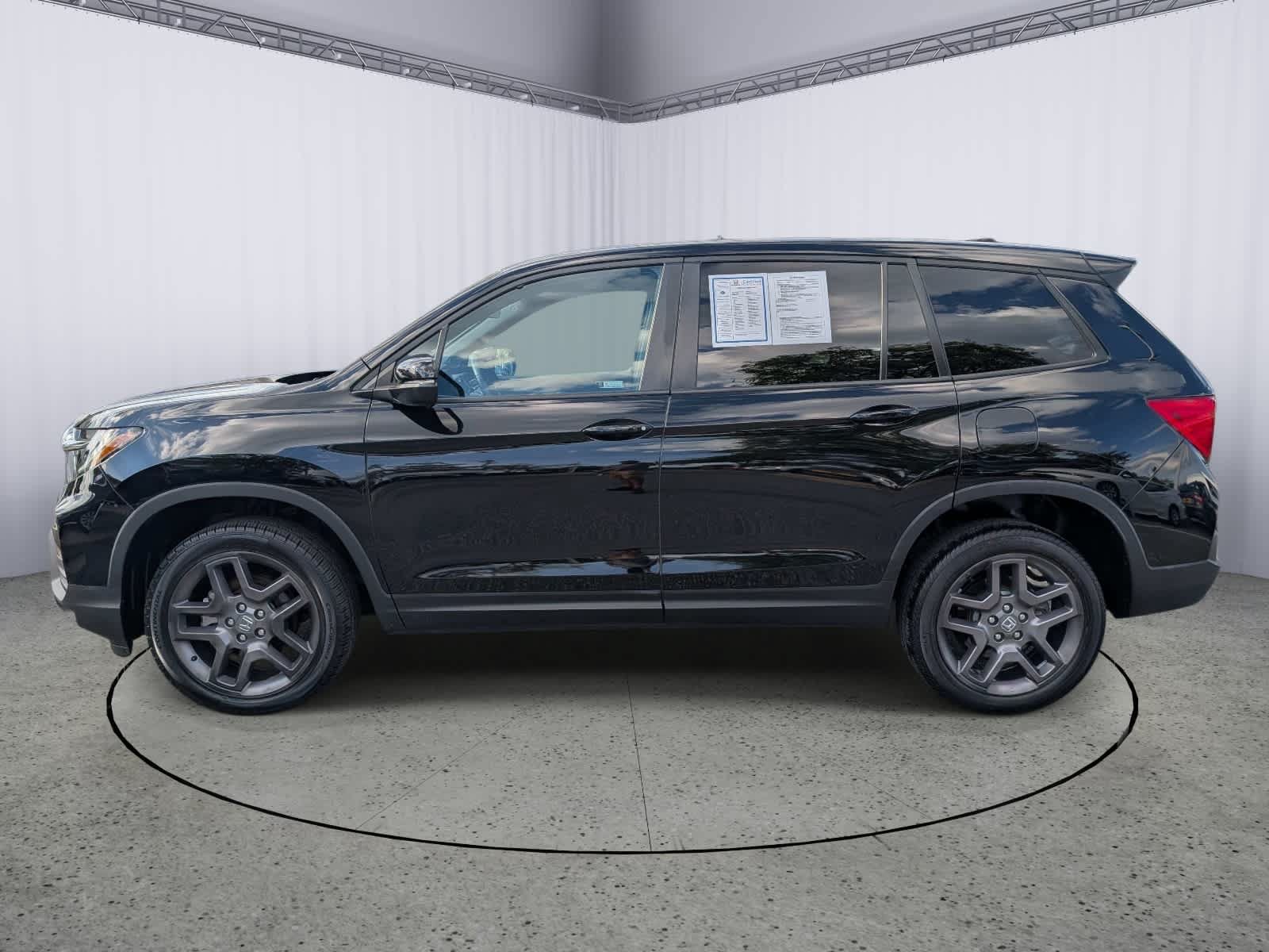 Certified 2023 Honda Passport EX-L image 6