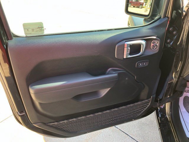 Used 2023 Jeep Wrangler Unlimited Sport AWD/4WD image 9