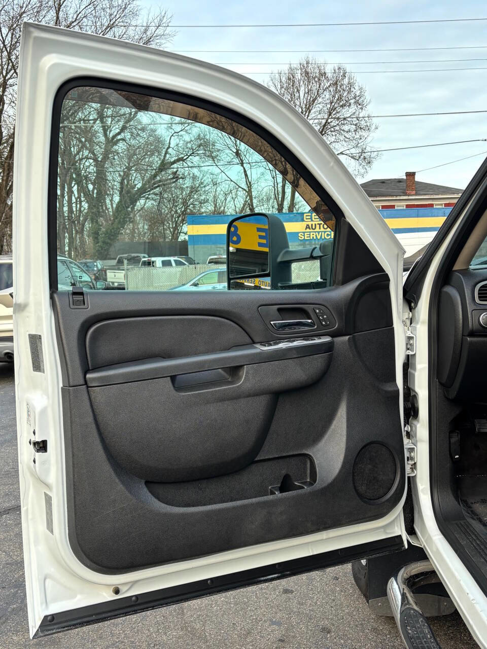 Used 2013 Chevrolet Silverado 3500 LTZ w/ LTZ Plus Package image 9