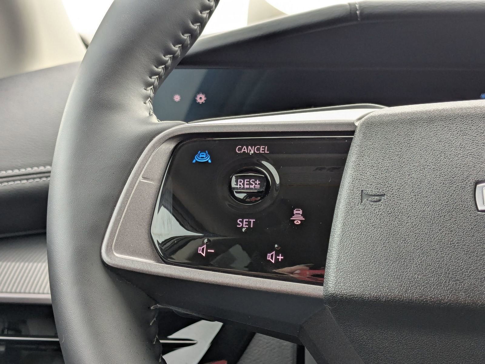 Certified 2025 Nissan Murano SV image 15