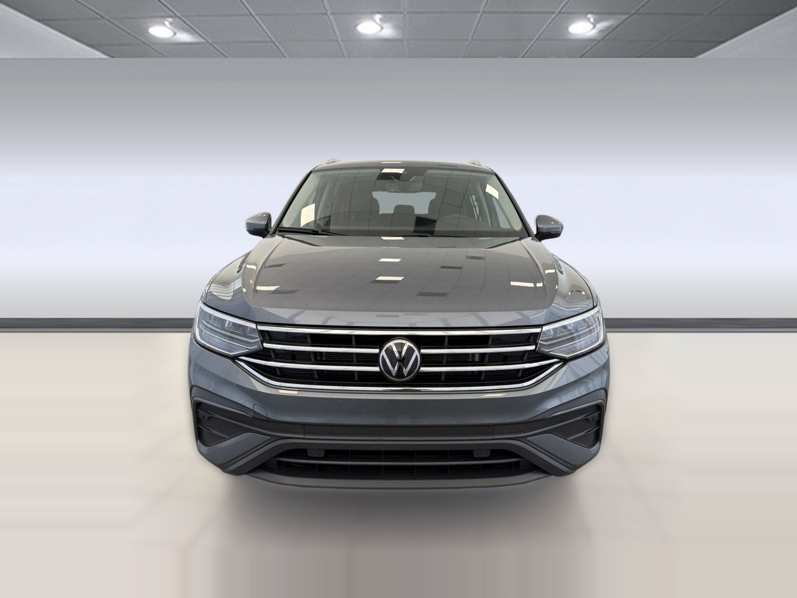 Certified 2024 Volkswagen Tiguan SE w/ Panoramic Sunroof Package FWD image 6