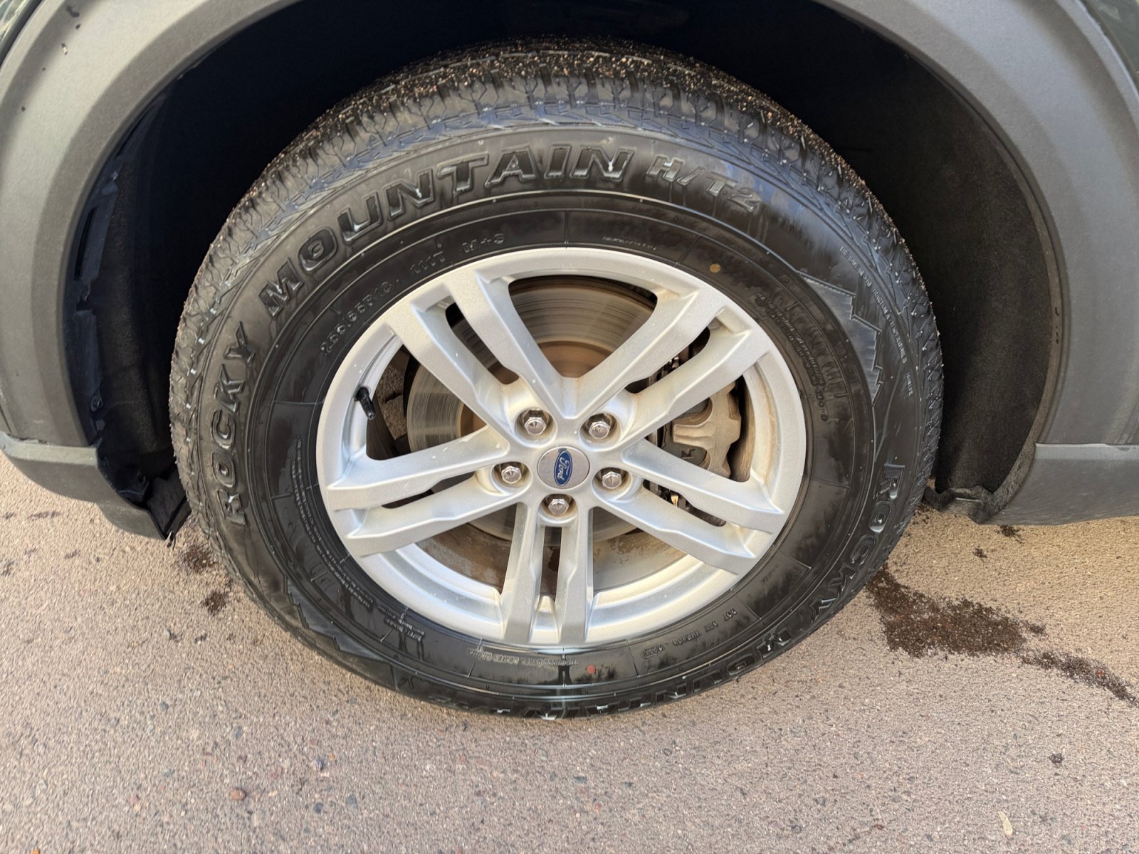 Used 2022 Ford Explorer XLT w/ Equipment Group 202A RWD image 11