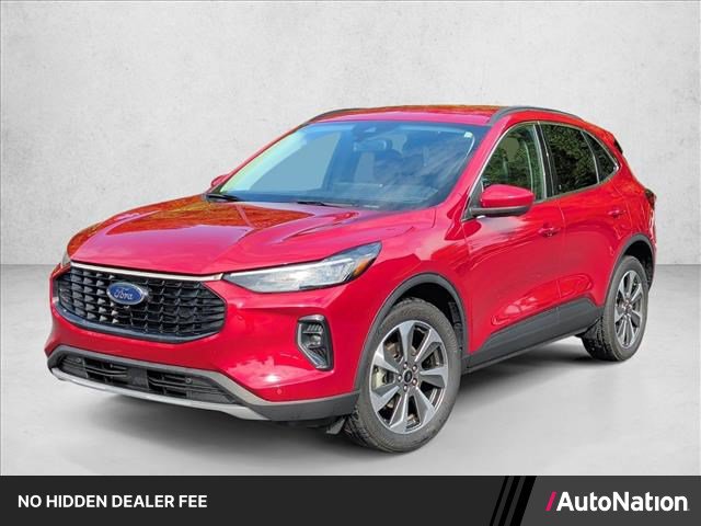 Used 2023 Ford Escape Platinum AWD/4WD image 1