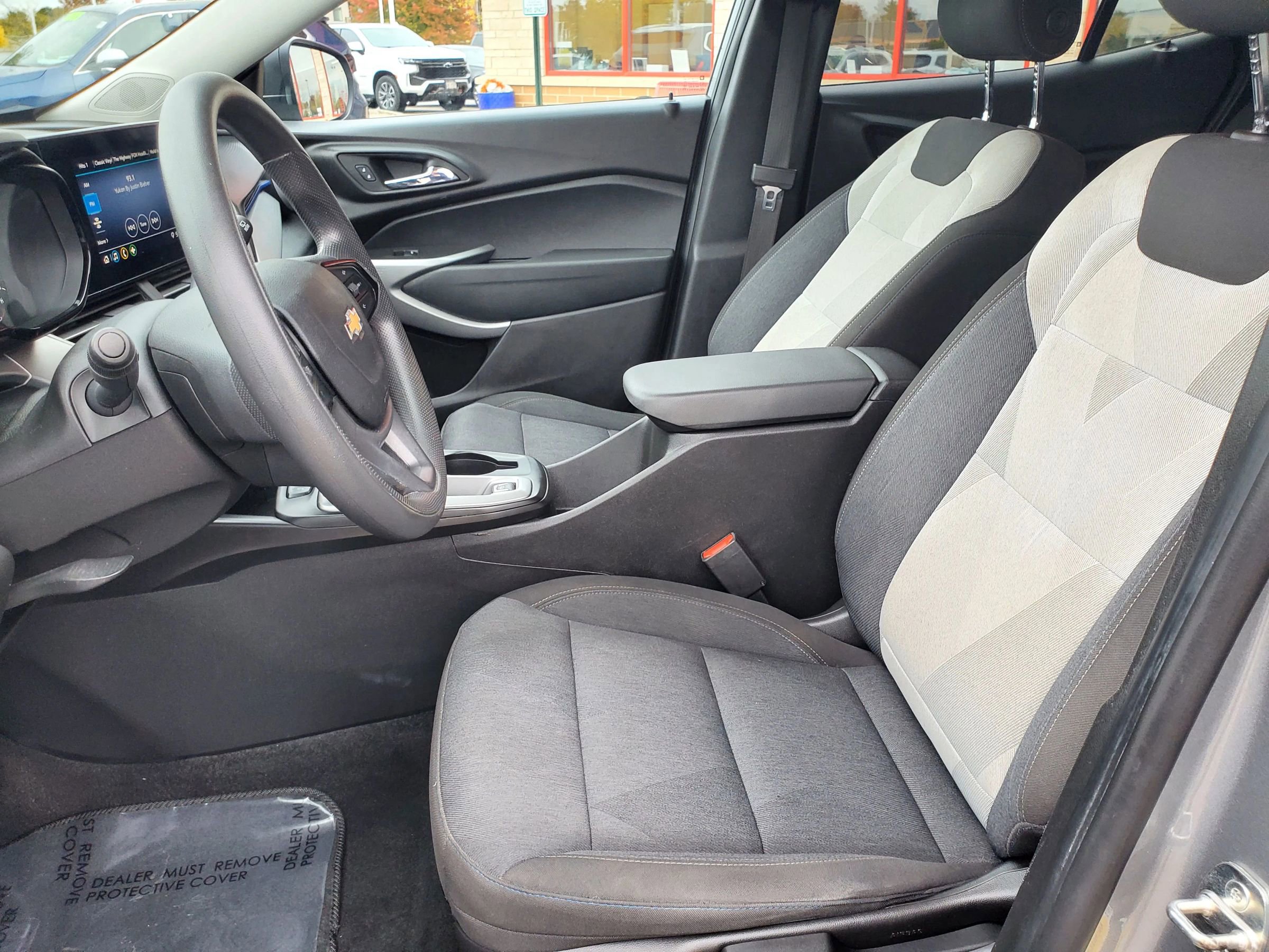 Used 2024 Chevrolet Trax LS w/ Driver Confidence Package FWD image 10