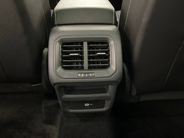 Certified 2023 Volkswagen Taos SE w/ Panoramic Sunroof Package AWD/4WD image 25
