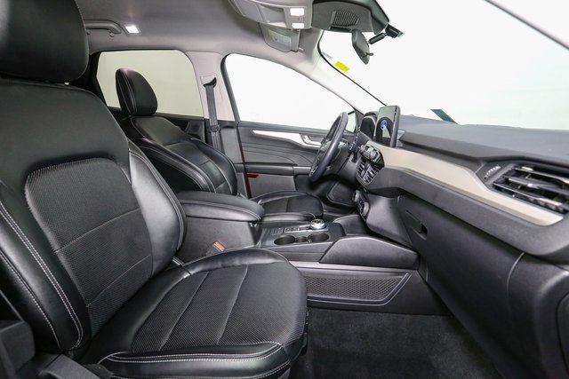 Used 2022 Ford Escape SEL w/ Technology Package image 17