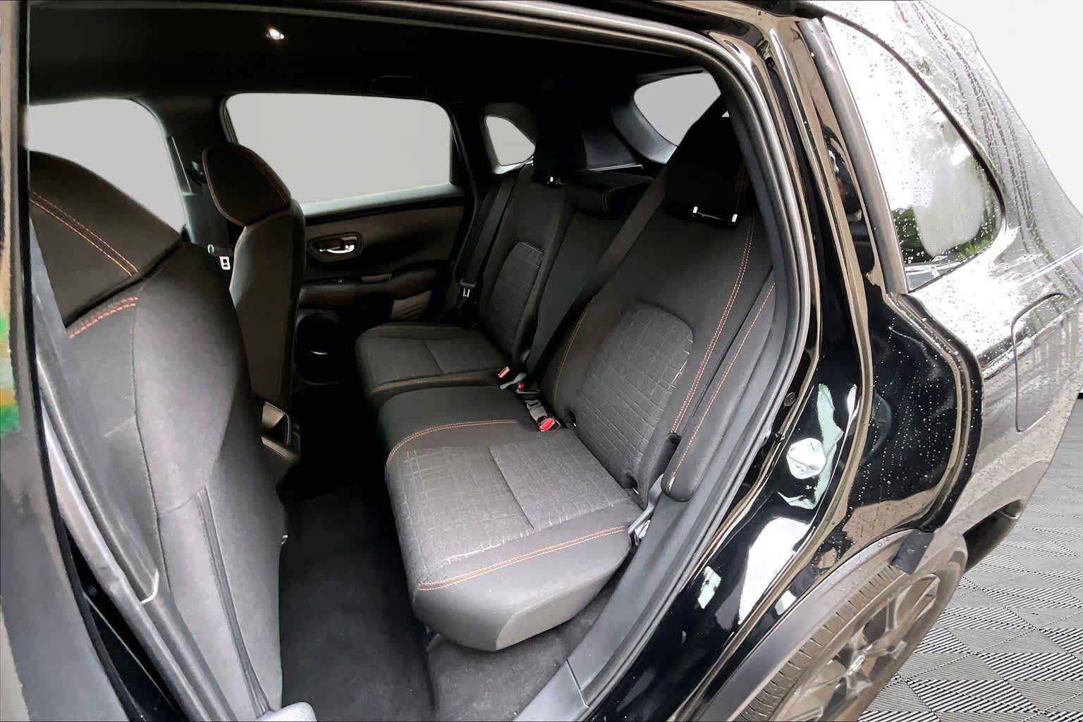 Used 2025 Honda HR-V Sport image 21