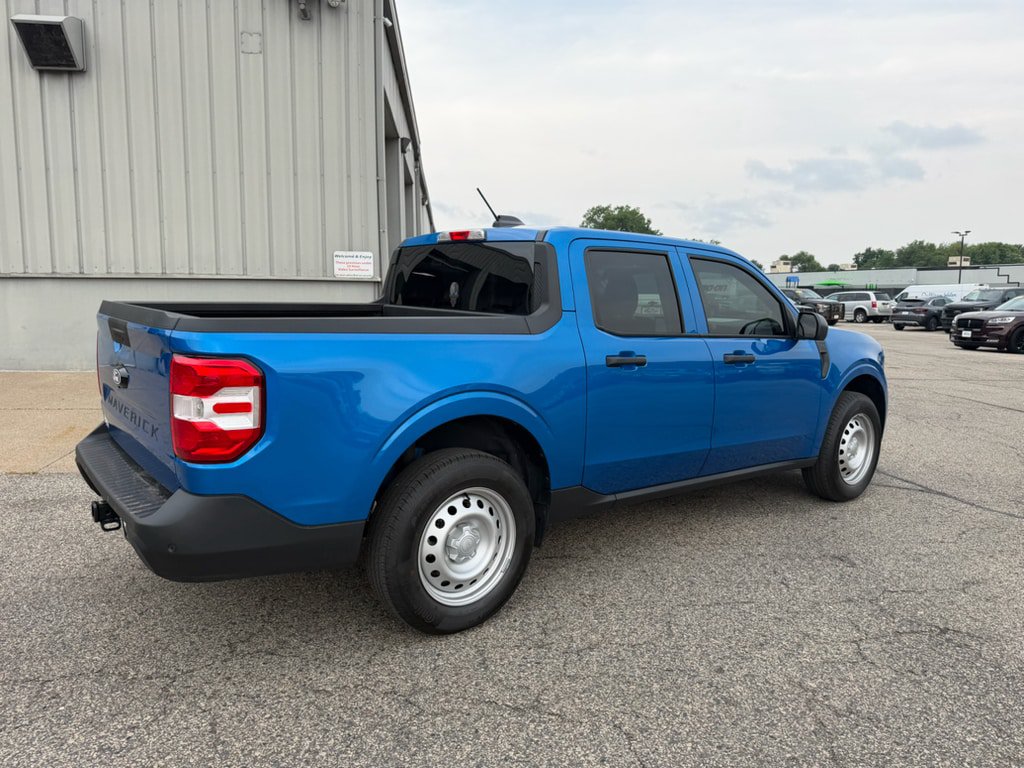 Used 2025 Ford Maverick XL w/ 4K Tow Package AWD/4WD image 4