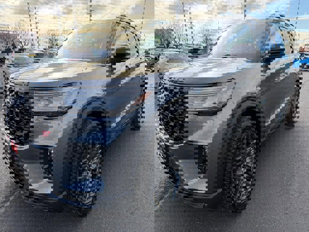 New 2026 Ford Explorer ST w/ Sun And Sound Package image 7