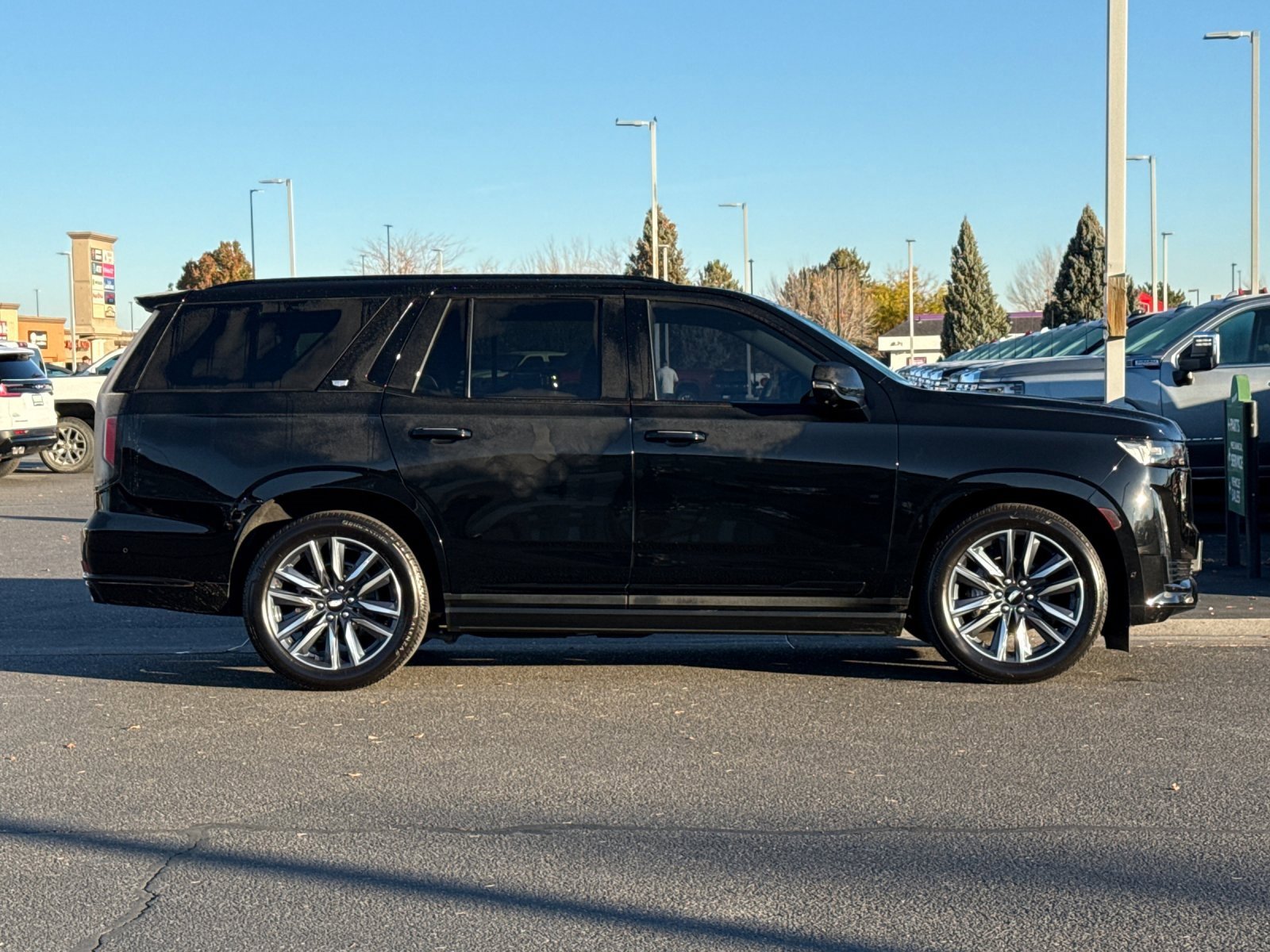 Used 2022 Cadillac Escalade Sport image 2