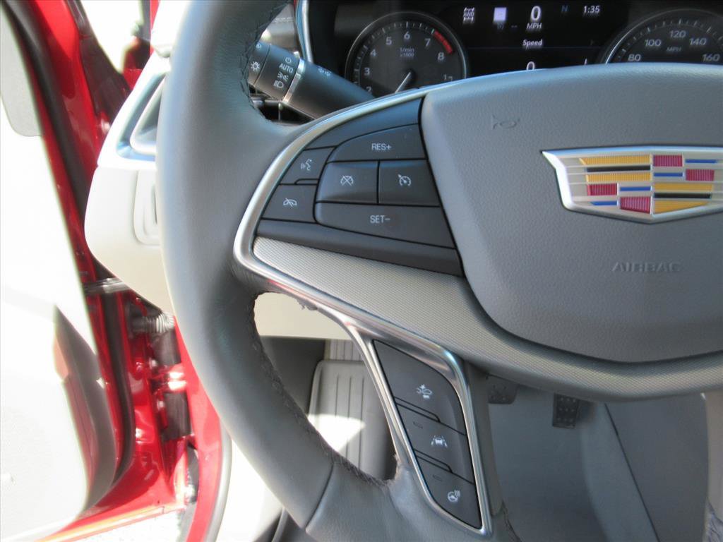 Used 2024 Cadillac XT5 Premium Luxury w/ Technology Package image 18