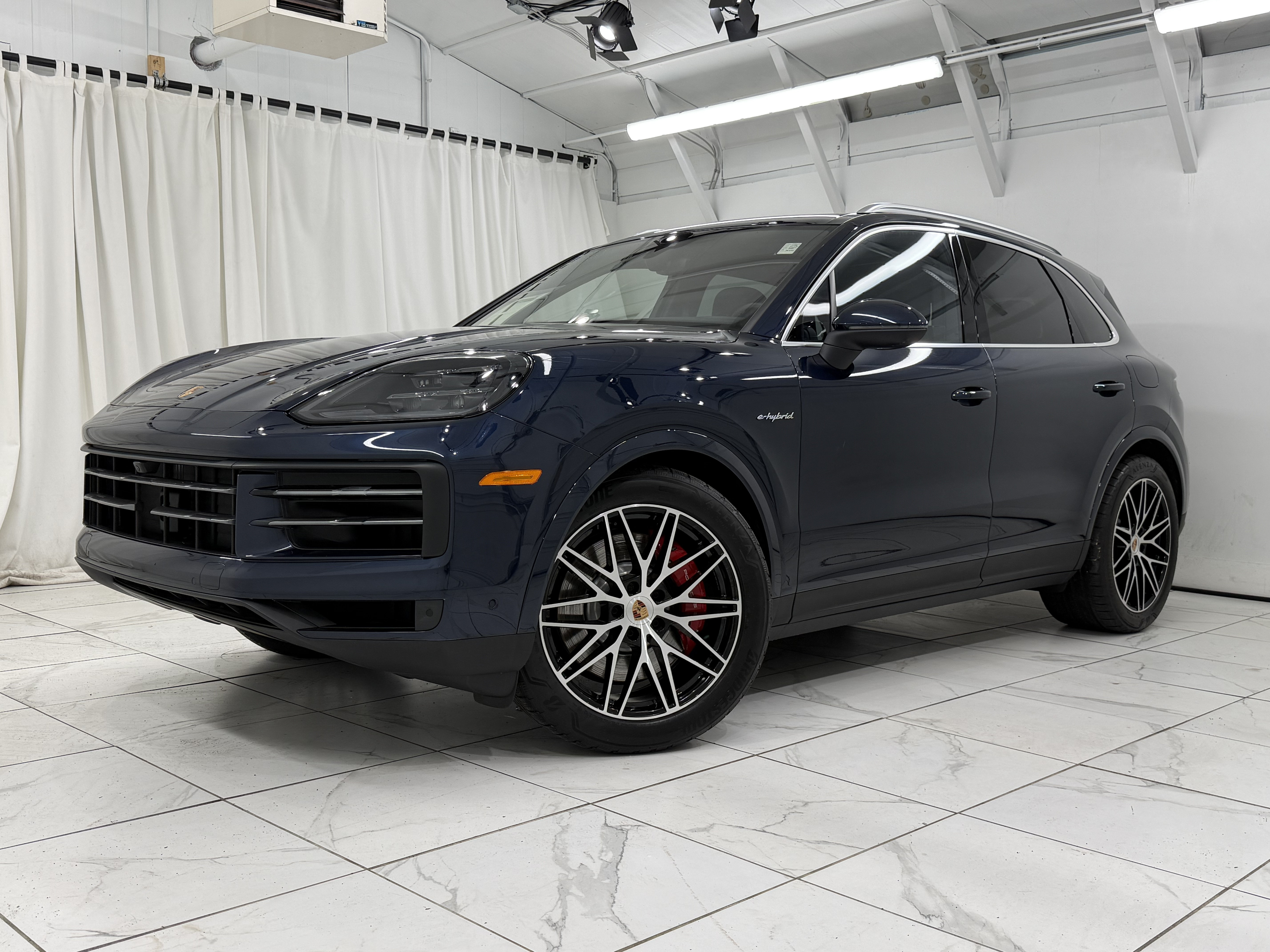 Certified 2026 Porsche Cayenne S AWD/4WD image 6
