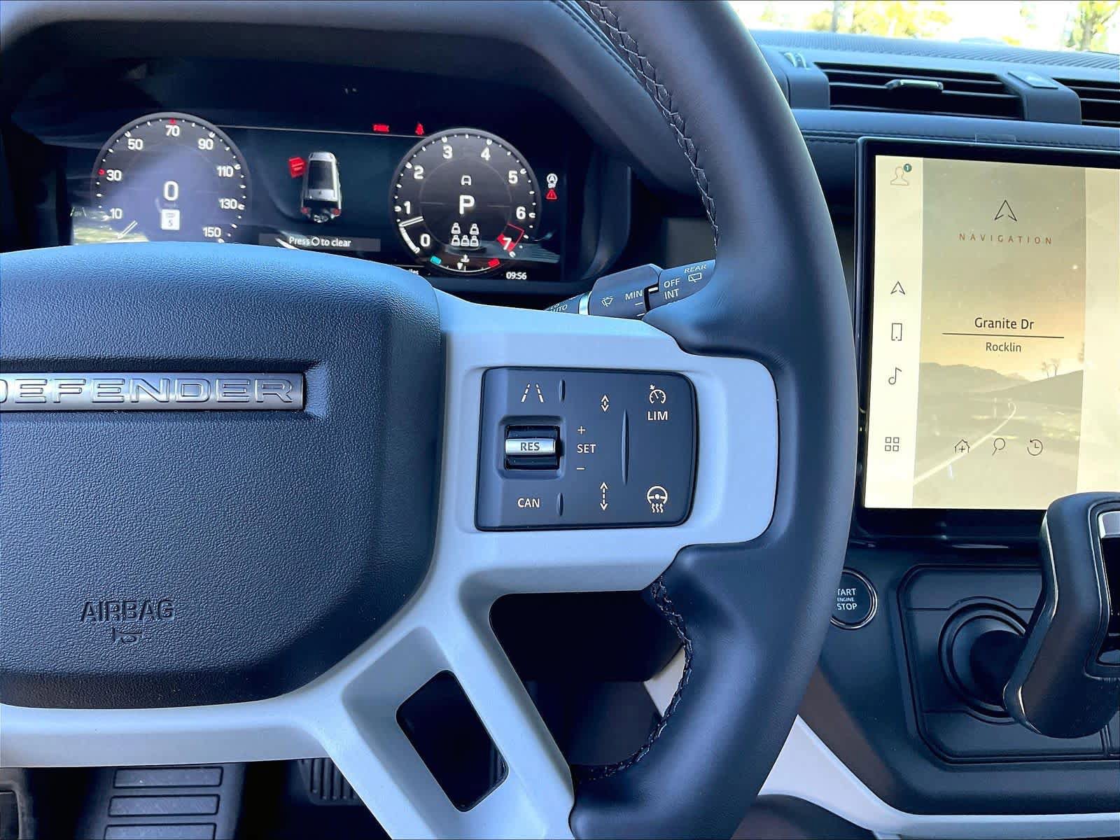 New 2026 Land Rover Defender 130 X-Dynamic SE AWD/4WD image 18