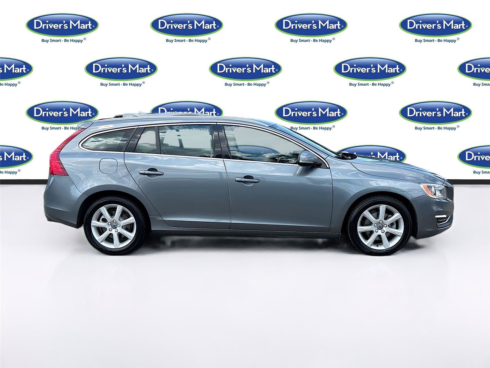 Used 2017 Volvo V60 T5 Premier w/ Convenience Package FWD image 8