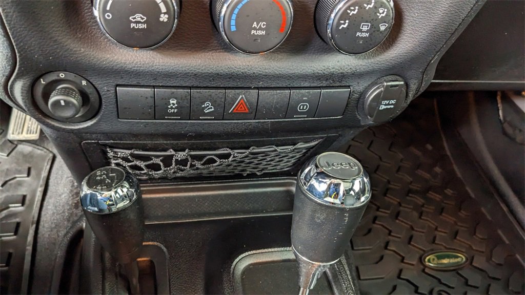 Used 2012 Jeep Wrangler Unlimited Sahara w/ Dual Top Group image 25